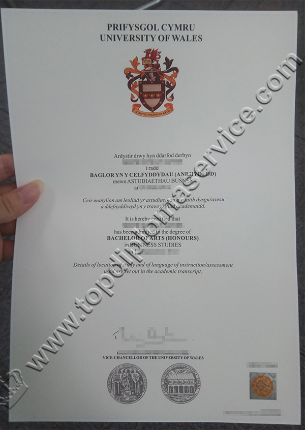 University of Wales diploma, University of Wales degree